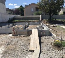 Vide sanitaire vue entrée