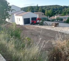 Terrassement et création des volumes du jardin