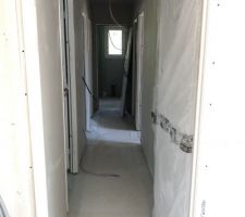 Accès chambre couloir