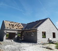 Toiture en cours de réalisation
