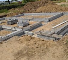 2nd niveau de briques posés