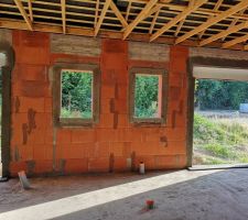 Pose des seuils et appuis de fen&ecirc;tres