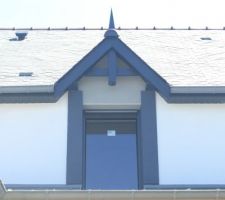 Déçus du résultat : les éléments en bois ont été posés trop haut et le rendu ne correspond pas à ce qu'on avait en tête...