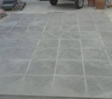 Dalles 50*50*5 sur lit de sable