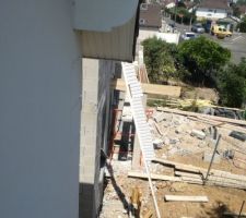 Au moins il y a bien la feraille dans la poutre