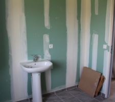 - Visite de pré-réception -

Salle de bain étage