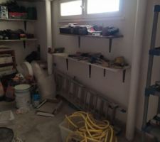 Rangement &eacute;tag&egrave;res fond