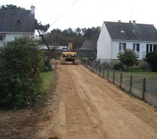 Chemin d'accès vu de la route principale