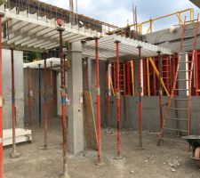 Préparation en cours pour la dalle du rdch