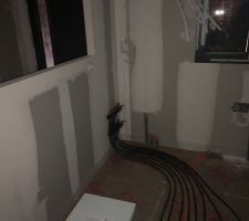 Pose serpentin du plancher chauffant