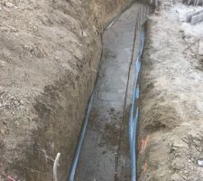 Fondation mur de soutènement 1 mettre de large et 50 cm d?épaisseur sur 8m et ferraillage