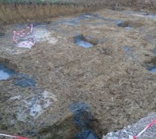 Terrassement - en cours. Préparation en attendant la livraison du matériel restant