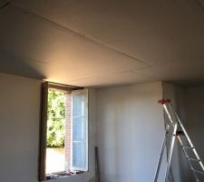 Isolation plafond avec panneau de chanvre