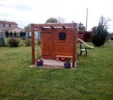 Cabane des enfants faites maison