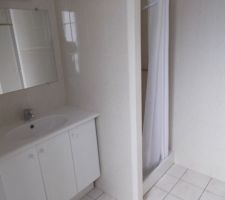 Salle de bain du RDC qui sera transformé en local technique