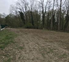 La bosse au niveau des arbres, c'est le bunker!