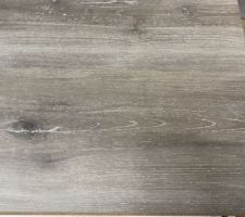 Le parquet stratifié pour les 5 chambres