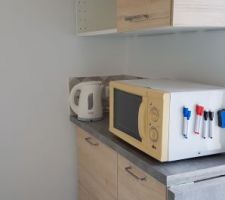 La porte du chauffe eau a été changer de coter sur les plans, et à cause du PLU nous avons du mettre une porte fenêtre