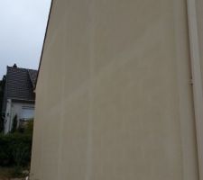 Exemple de réserves - Spectres sur le crépis lorsqu'il pleut