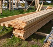 Volige 32mm rainée, support de la paille en rampants
