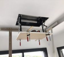 Ascenseur vidéo projecteur