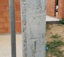 Poteau de la terrasse "agrandi"...