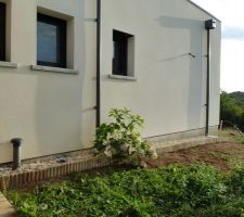 Bande de propreté façade nord