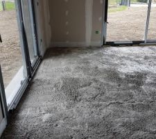 Dalle d'enrobage du plancher chauffant