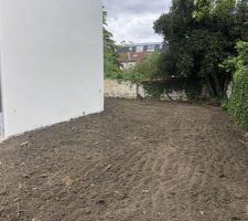 Régalage du pourtour de la maison