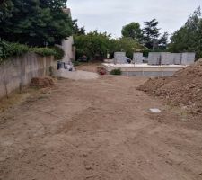 Réseaux secs enterrés et terrain mis à plat