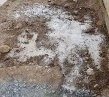 Déchets de colle / joint de carrelage
