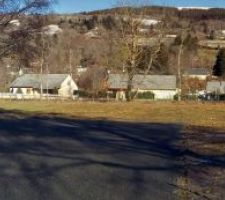 Vue du terrain avant la viabilisation.