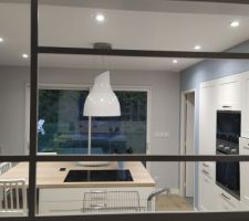 Vue côté entrée de la maison