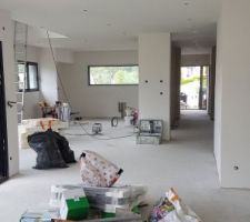 La pièce de vie depuis le salon