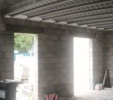 Ferraille future escalier béton