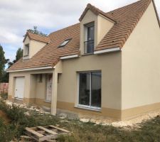 Et voila la facade est finie.

Je suis totalement fan