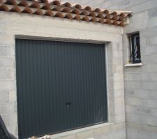 RAL 7016 pour la couleur des huisseries