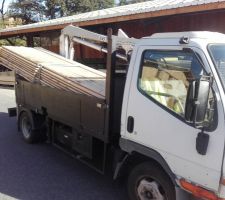 Scierie : chargement de 27 x 100 pour contreventement