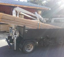 Scierie : chargement de 27 x 100 pour contreventement