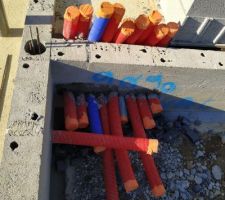 R&eacute;servations dans le garage pour les utilit&eacute;s de la piscine