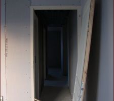 Vue du couloir depuis la chambre 1