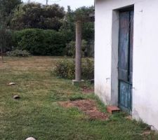Partie à décaisser devant le cabanon