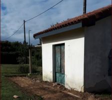 Décaissement devant le cabanon