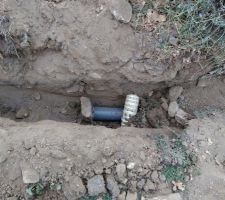 Saur Eaux usées dans tranchées