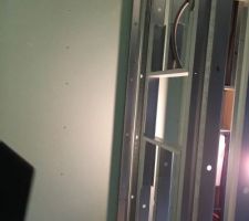 Pose du placo cloison douche de la  salle de bain parentale