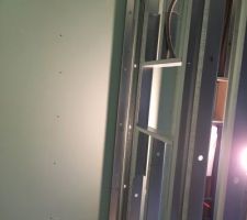 Pose du placo de la  salle de bain parentale