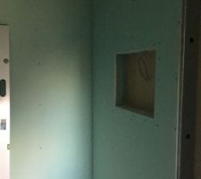 Pose du placo cloison douche de la  salle de bain parentale