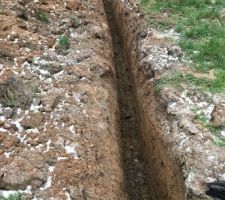 Tranché pour branchement des puits de géothermie