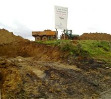 Encore un tracteur et une descente de garage bien sale