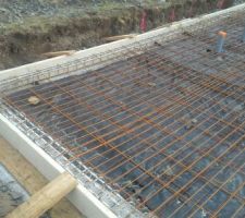 Ferraillage de la dalle avant coulage en début de semaine
